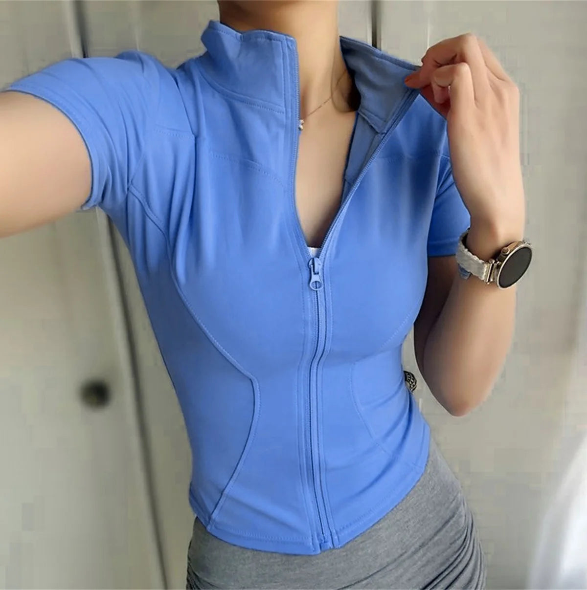 Mamiri-Store Women's Slim-Fit Zippered Short-Sleeve Sports Top